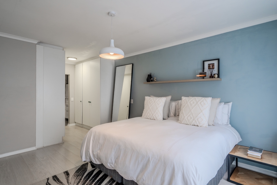 To Let 2 Bedroom Property for Rent in Fresnaye Western Cape